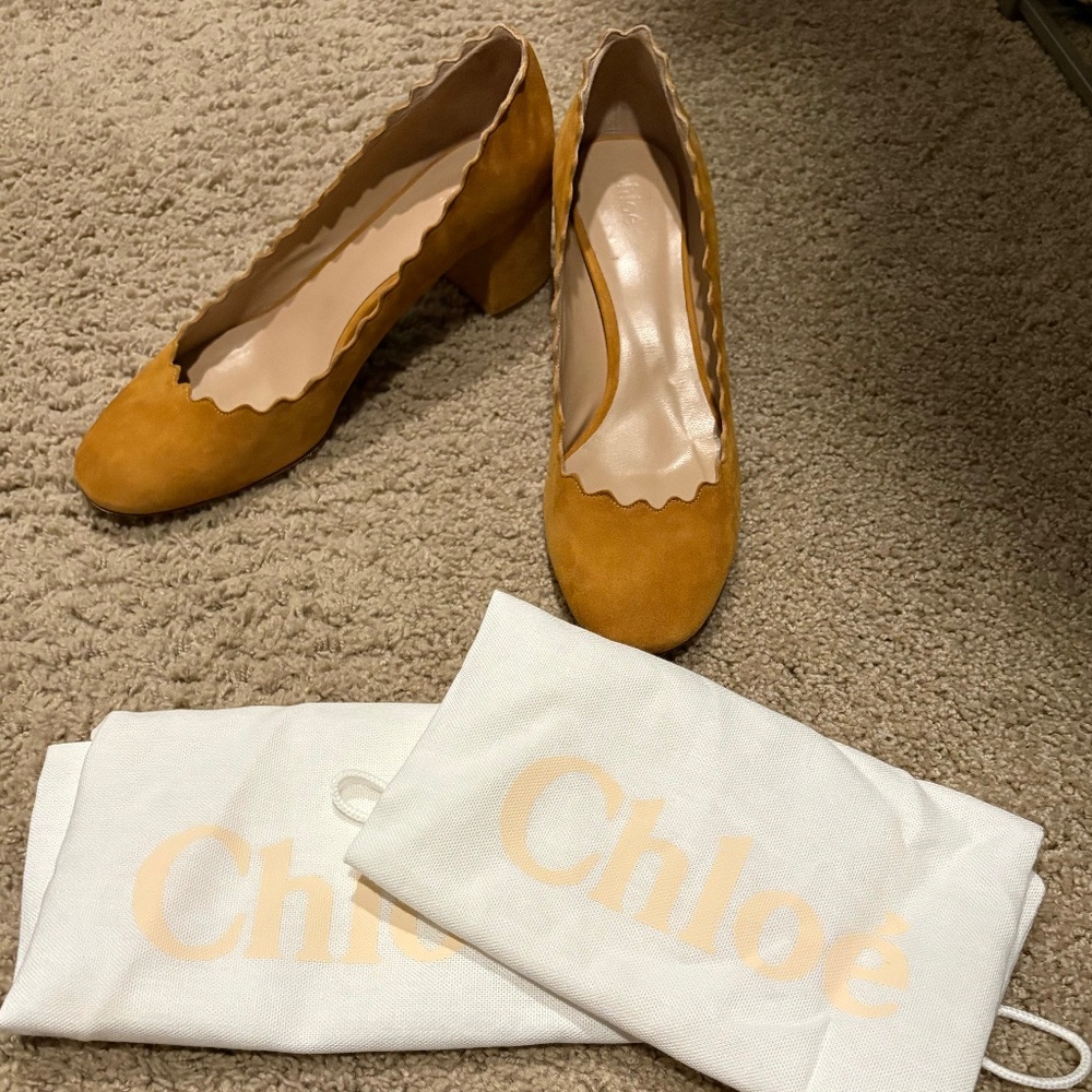 Chloe Lauren Tan Suede Scalloped Heels EU 39.5 / US 9.5